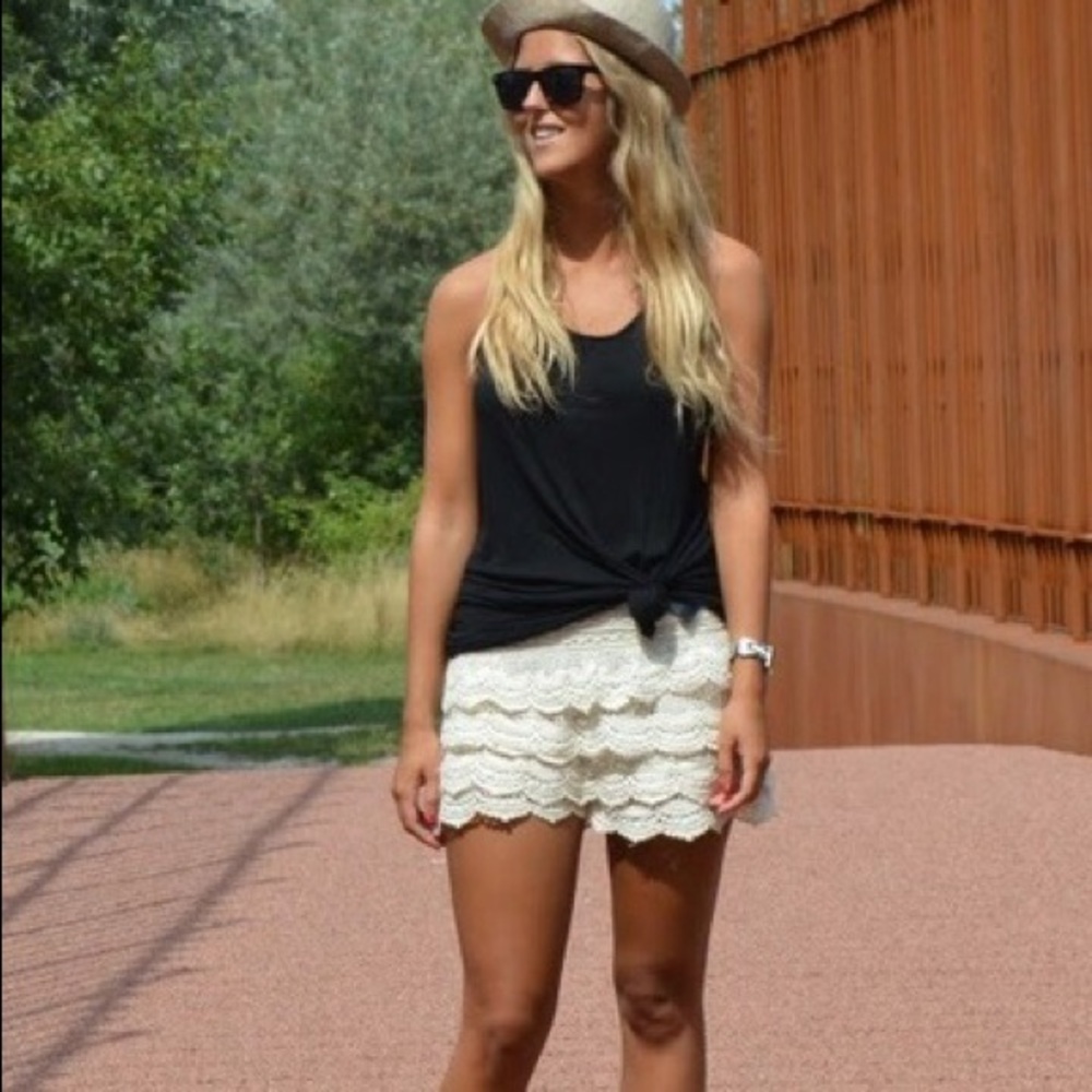 Cream Boho Style Crochet Shorts